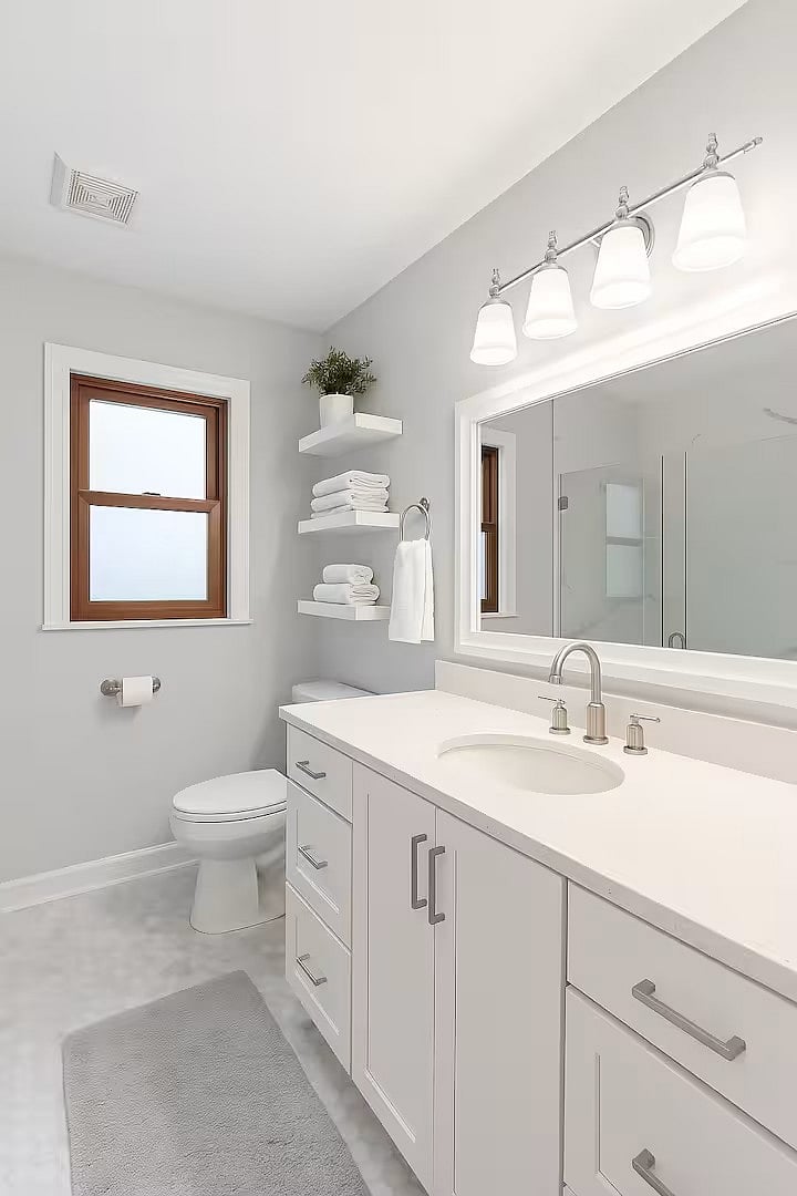 Full Bathroom