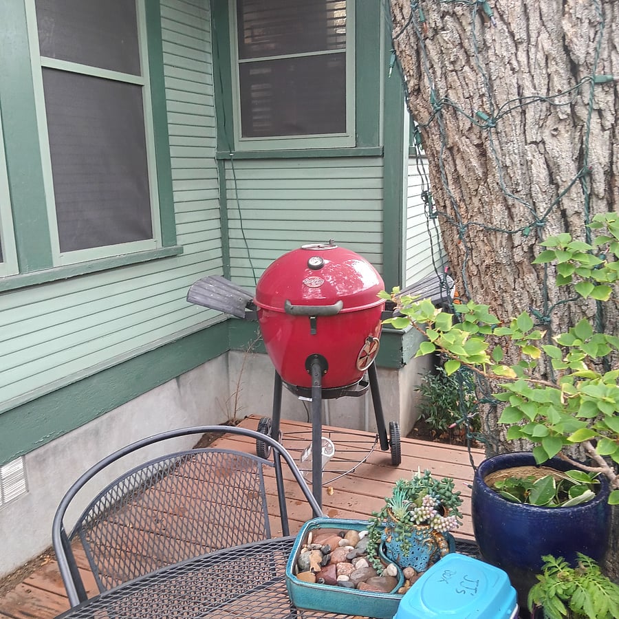 Steaks ready! It's grilling time!