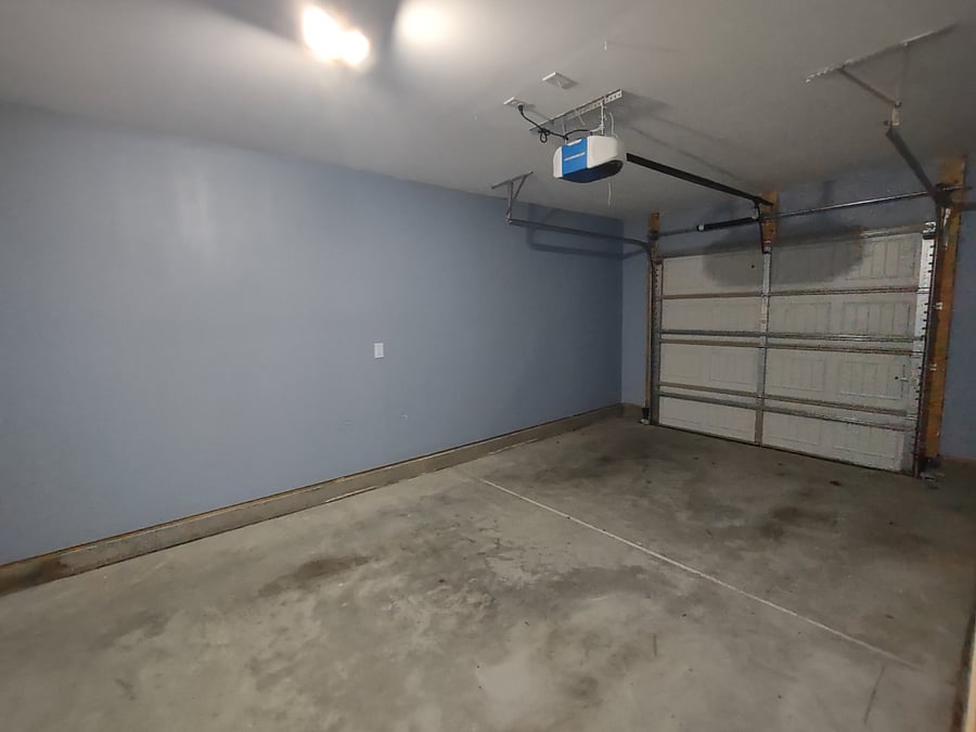 1-car garage