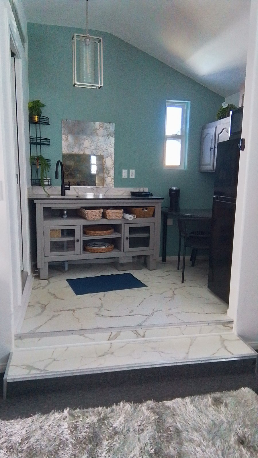 Kitchen sink and storage