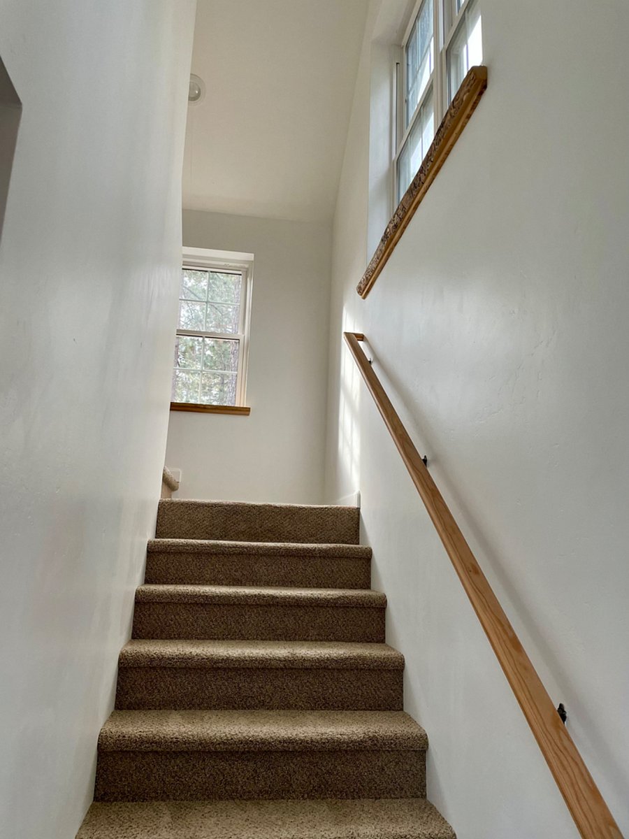 stairwell to upstairs.