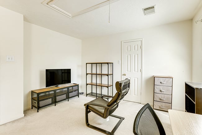Furnished Finder property 934255_1 photo 15