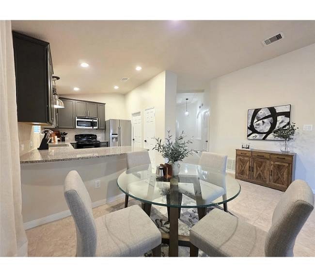 Furnished Finder property 934266_1 photo 7