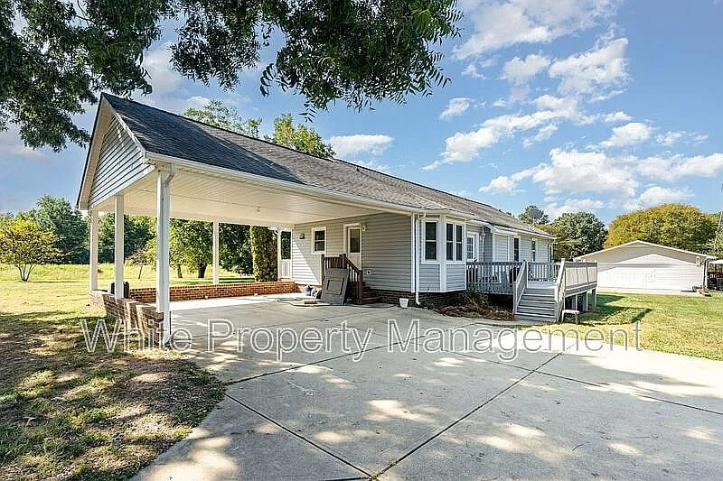 Furnished Finder property 934327_1 photo 24
