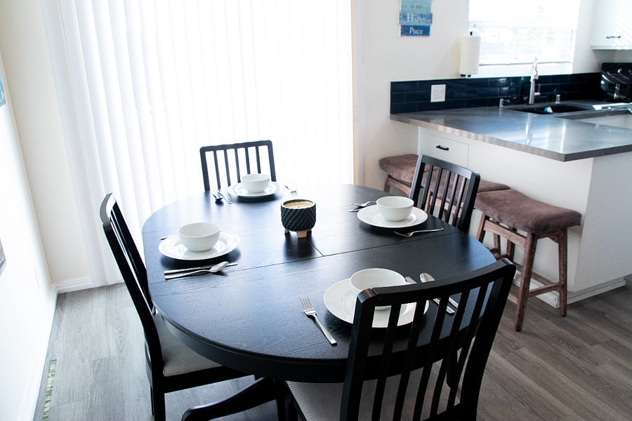 Dining table (expands to 6 place) and breakfast nook