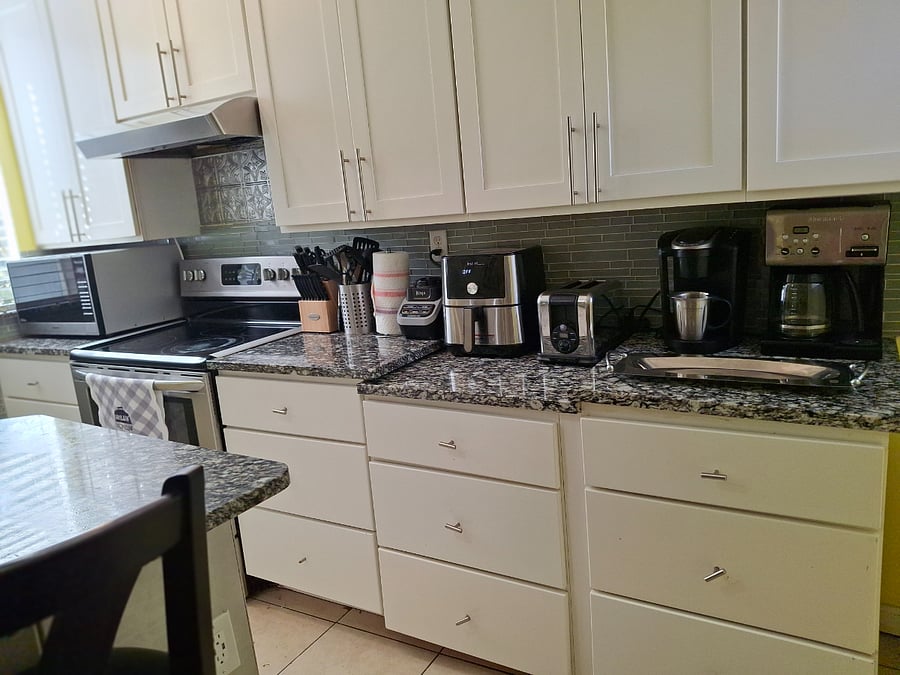 full equipped Kitchen