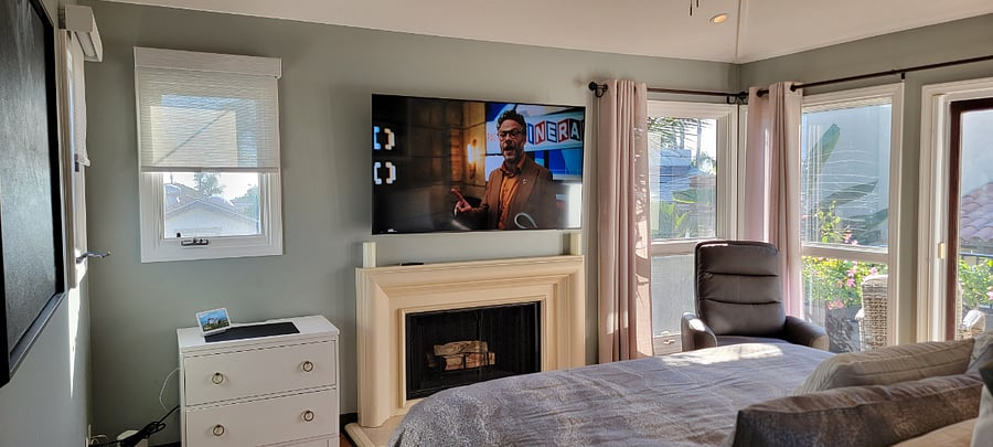 Primary Suite with Fireplace, 65" TV, Large Ocean Horizon and Garden View Balcony