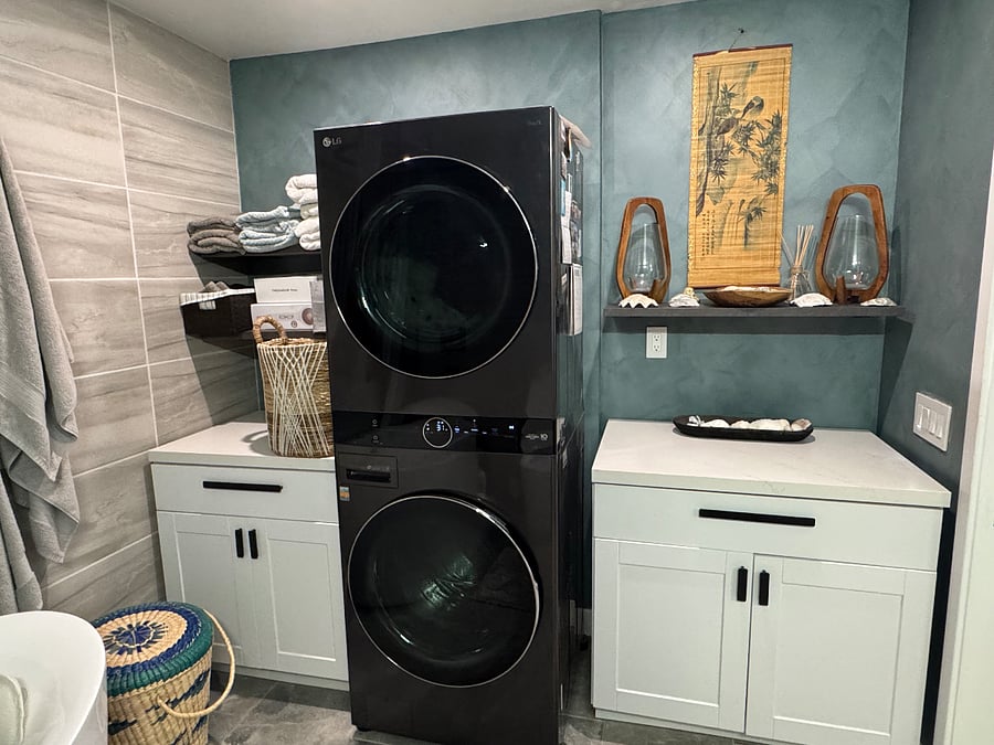 Laundry and linen storage