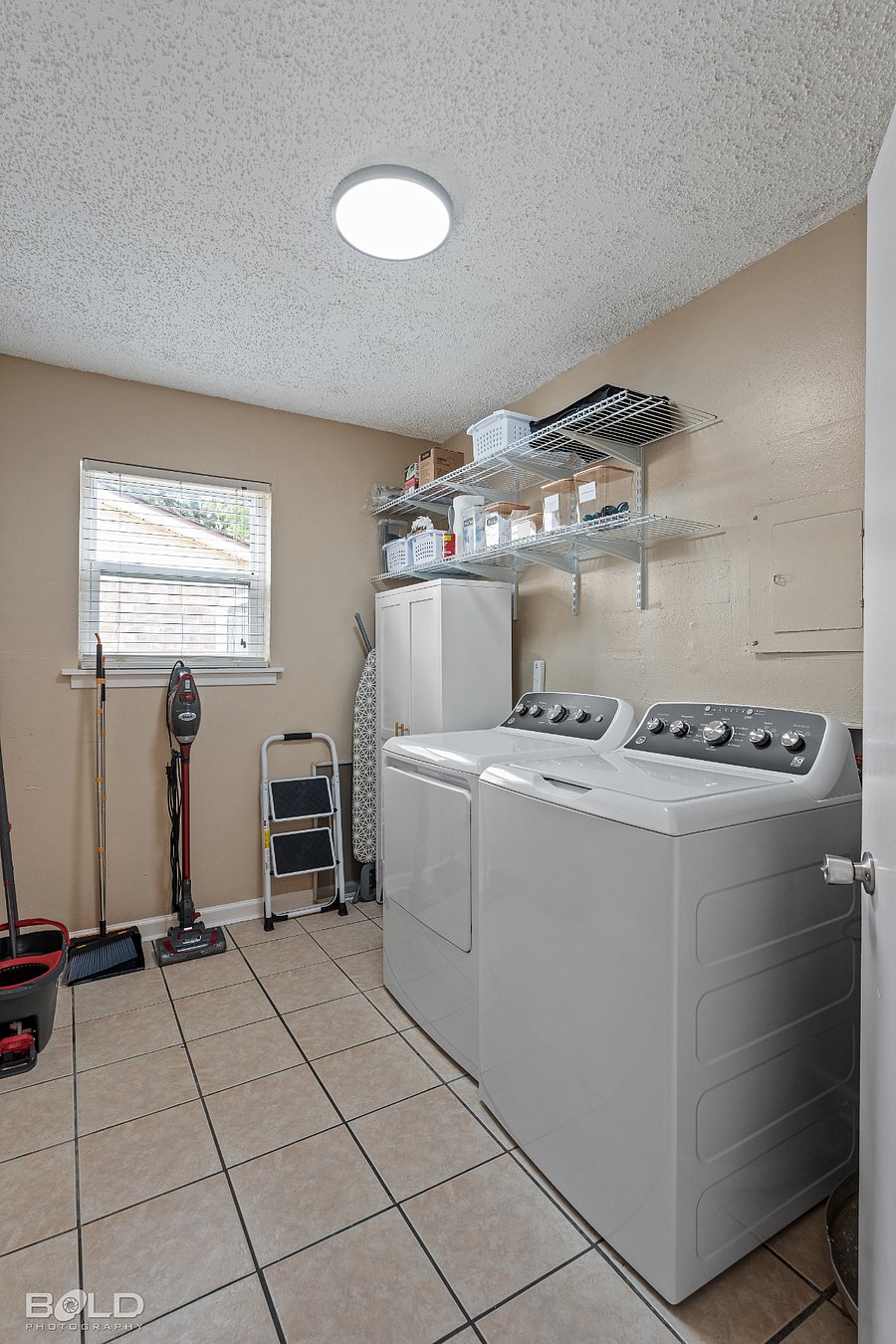 Laundry room complete with all supplies