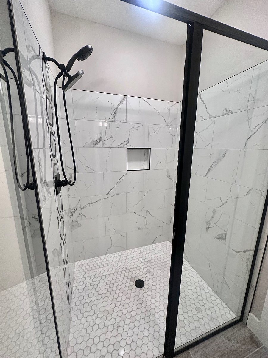 Master walk in shower