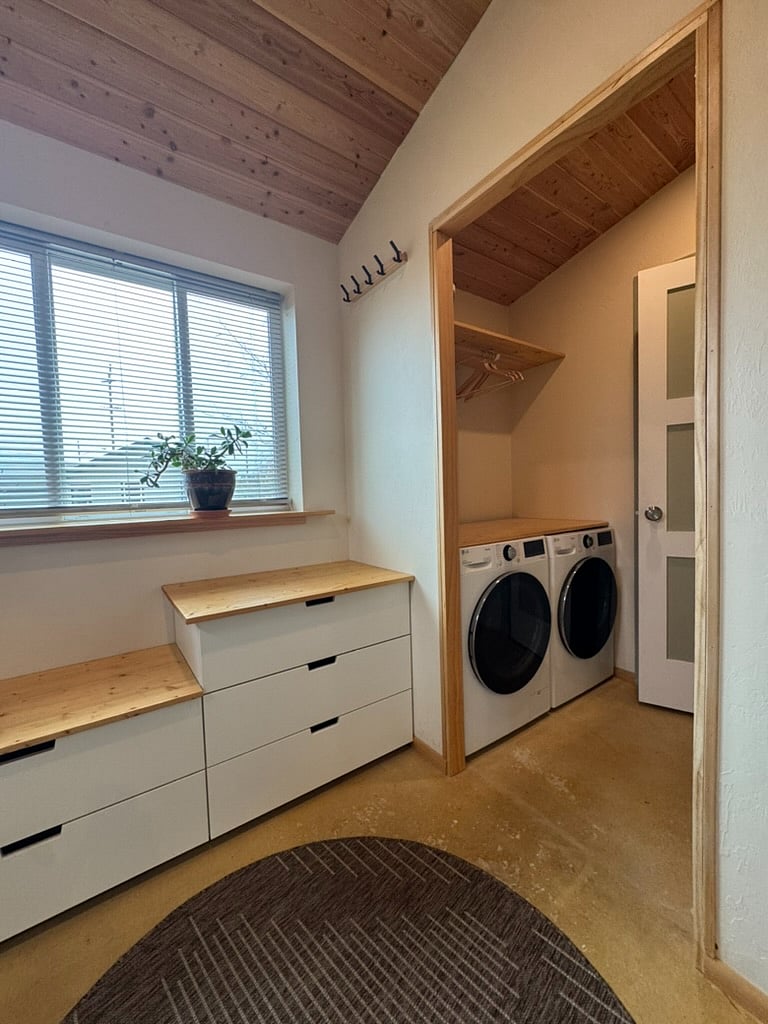 laundry off entry room