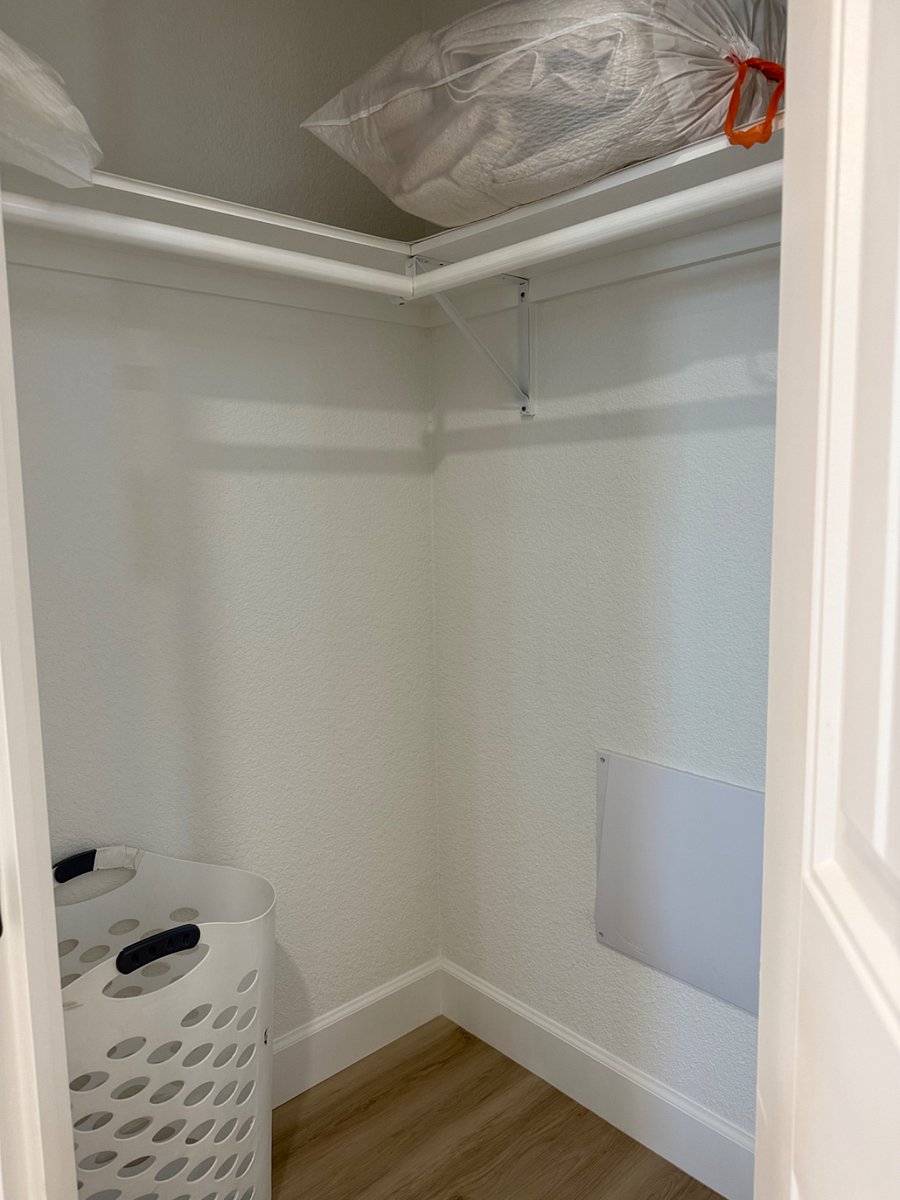 Walk in closet