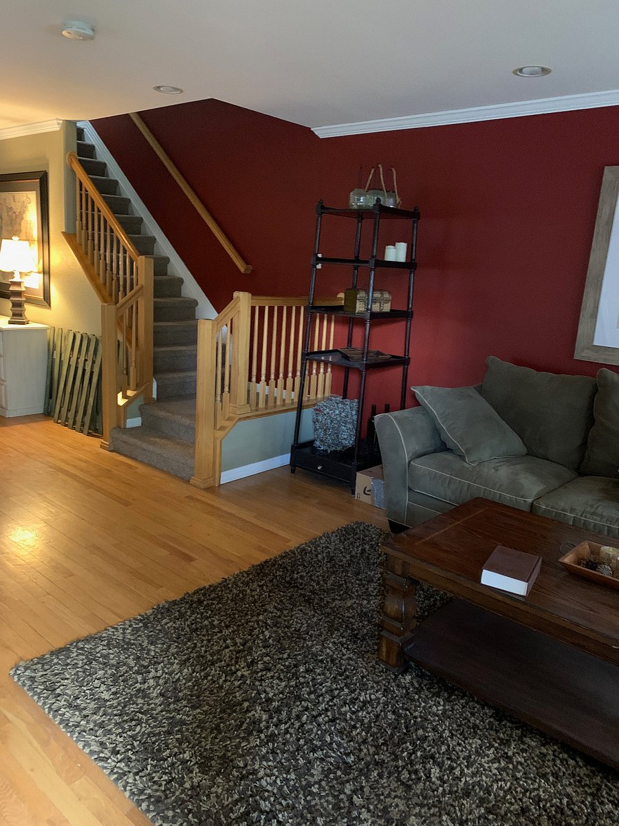 Shared Main Floor
View from Entrance