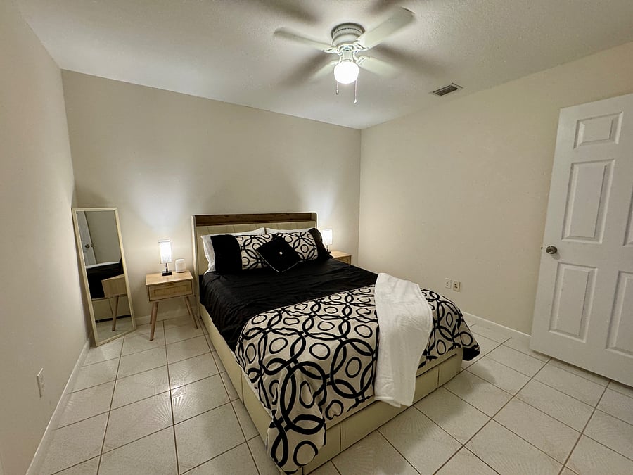 Furnished Finder property 935185_1 photo 35
