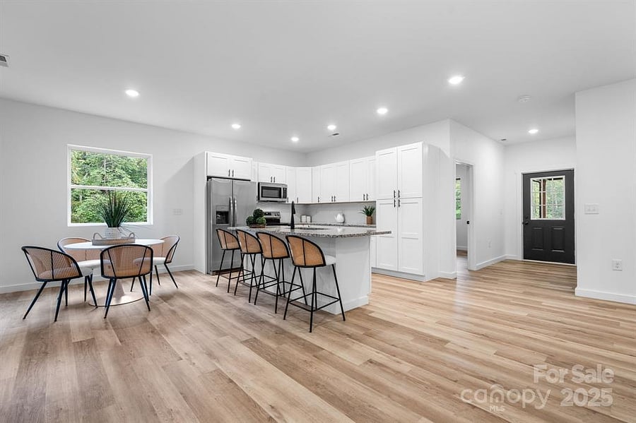 Kitchen/dining