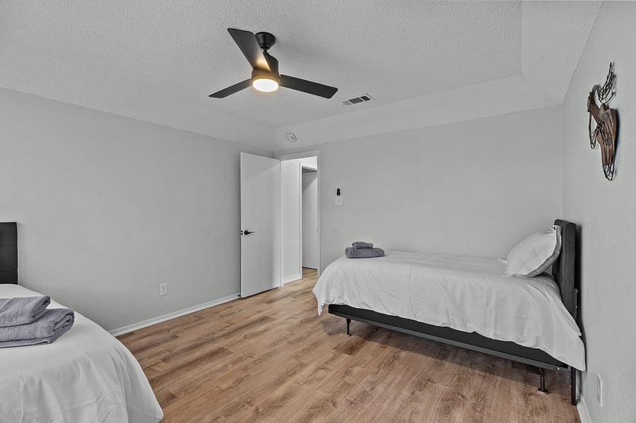 Furnished Finder property 935229_1 photo 15