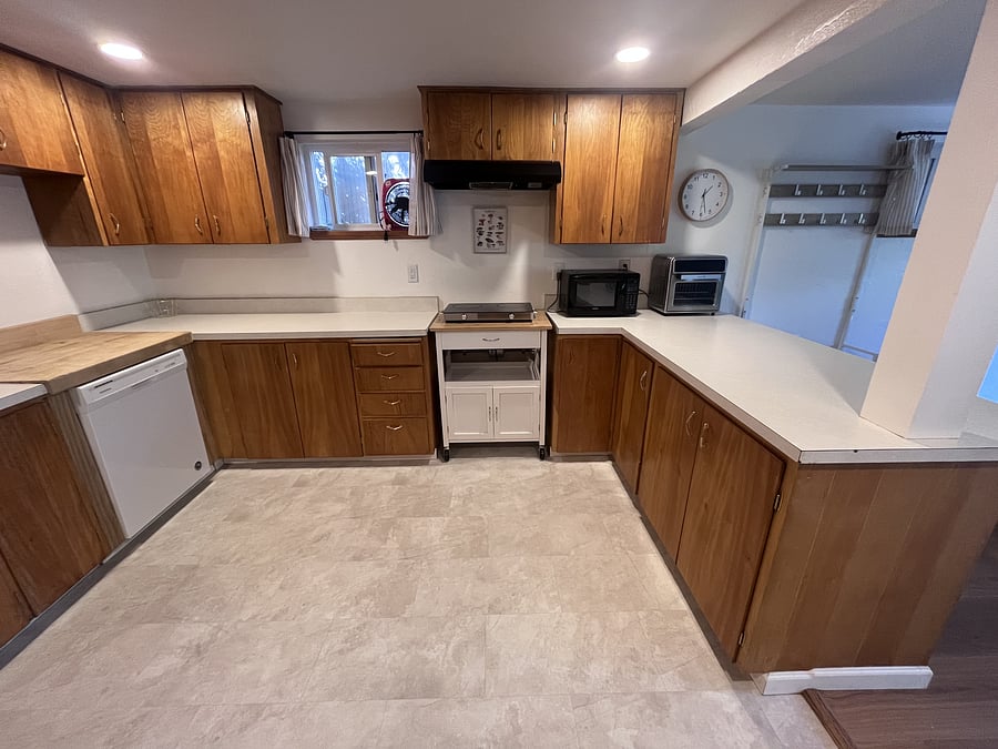 Kitchen (please note this unit has a hot plate and a counter top mini oven)