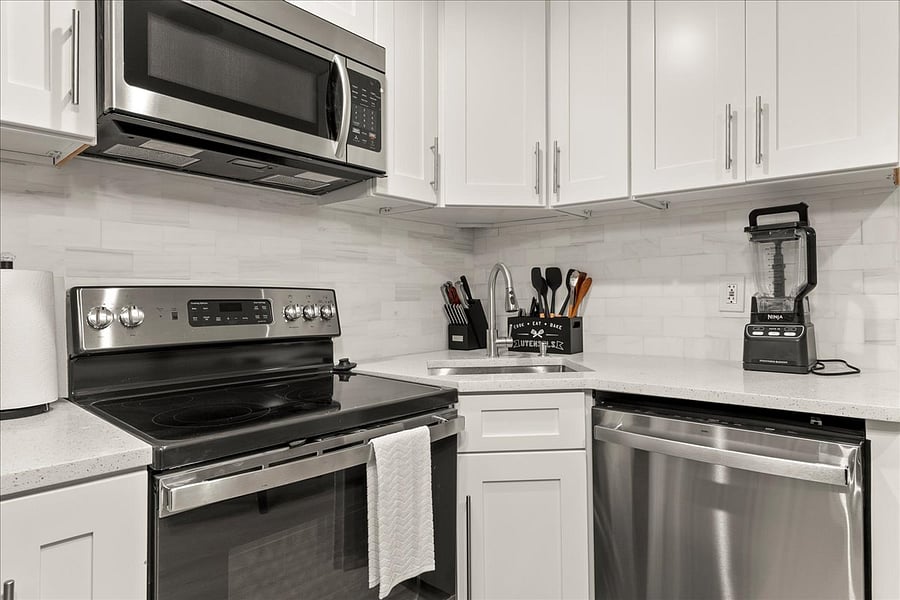 Furnished Finder property 935302_1 photo 16