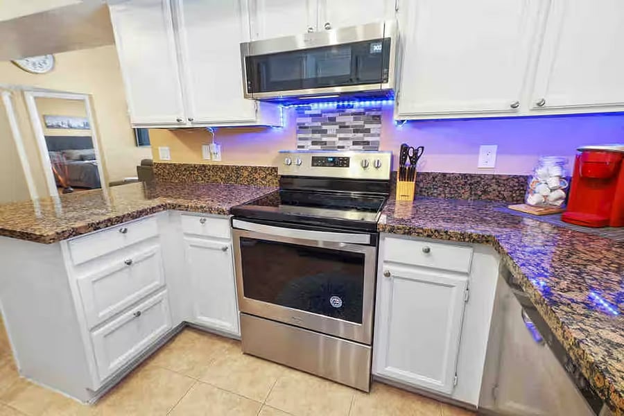 Furnished Finder property 935508_1 photo 17