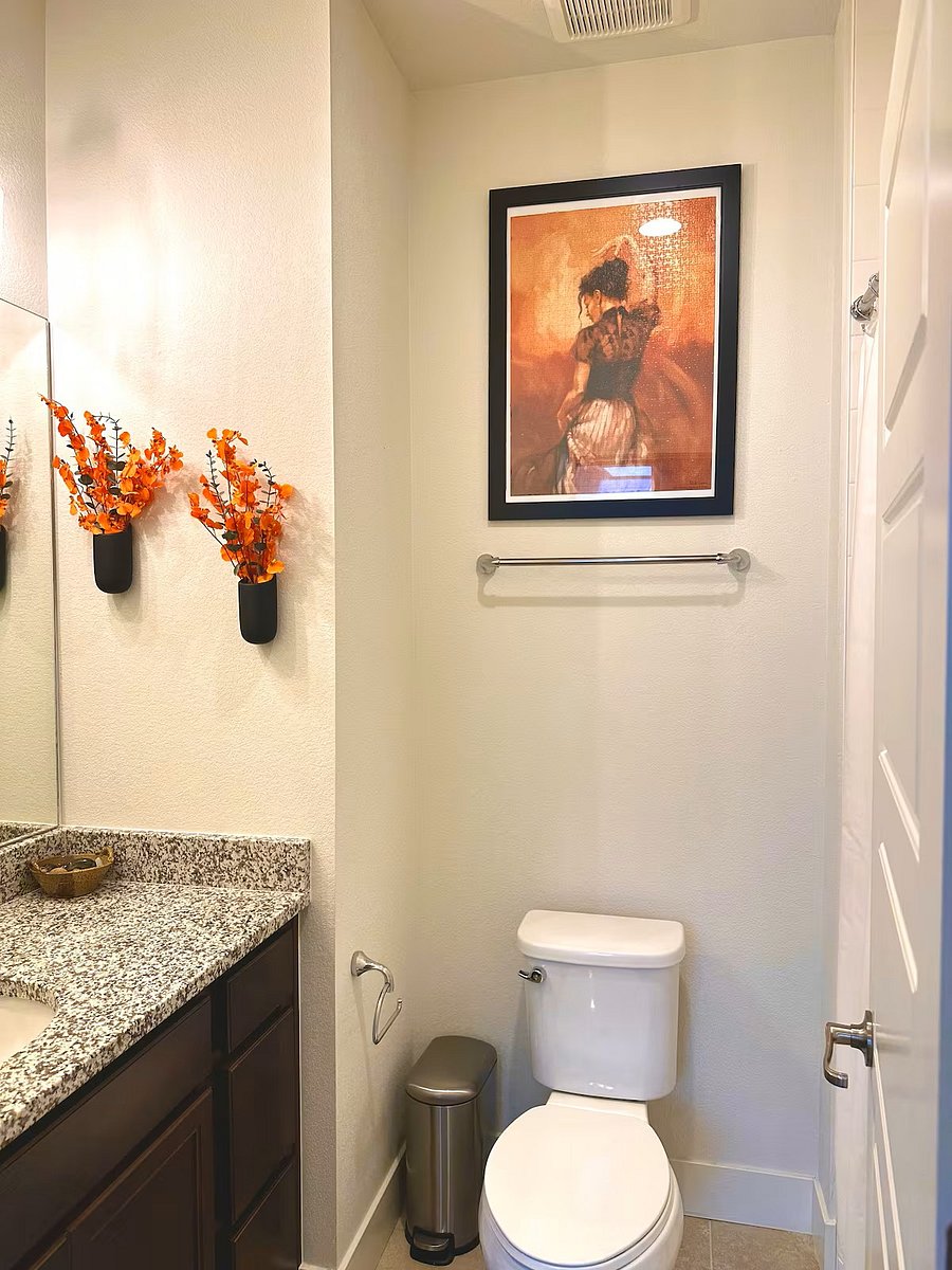 En suite bathroom in king/double bedroom
