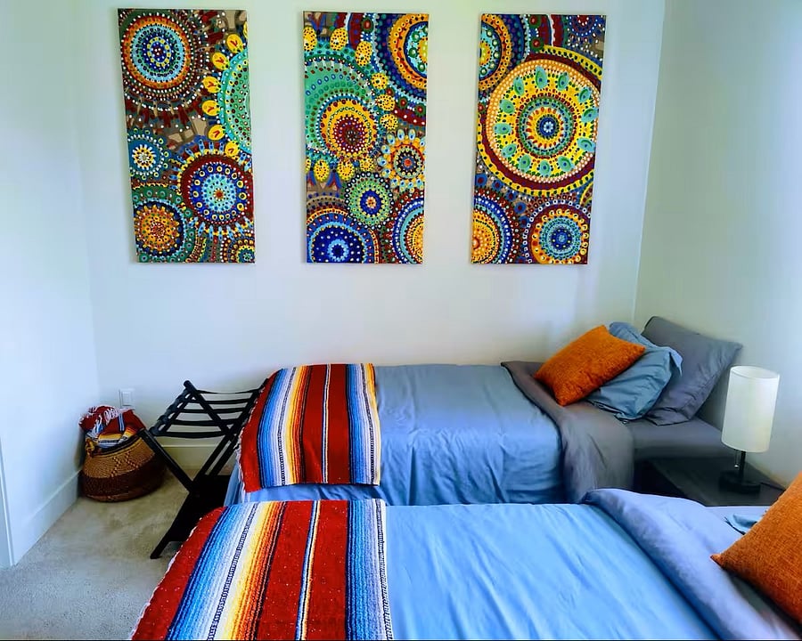 Bedroom with king/double twin bed