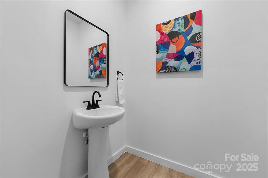 1/2 bath