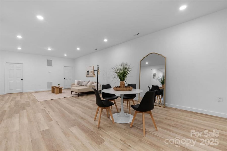 dining/living room