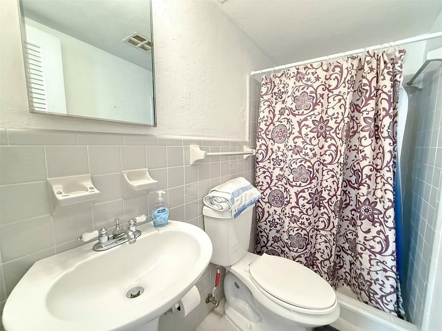 Furnished Finder property 935540_1 photo 16