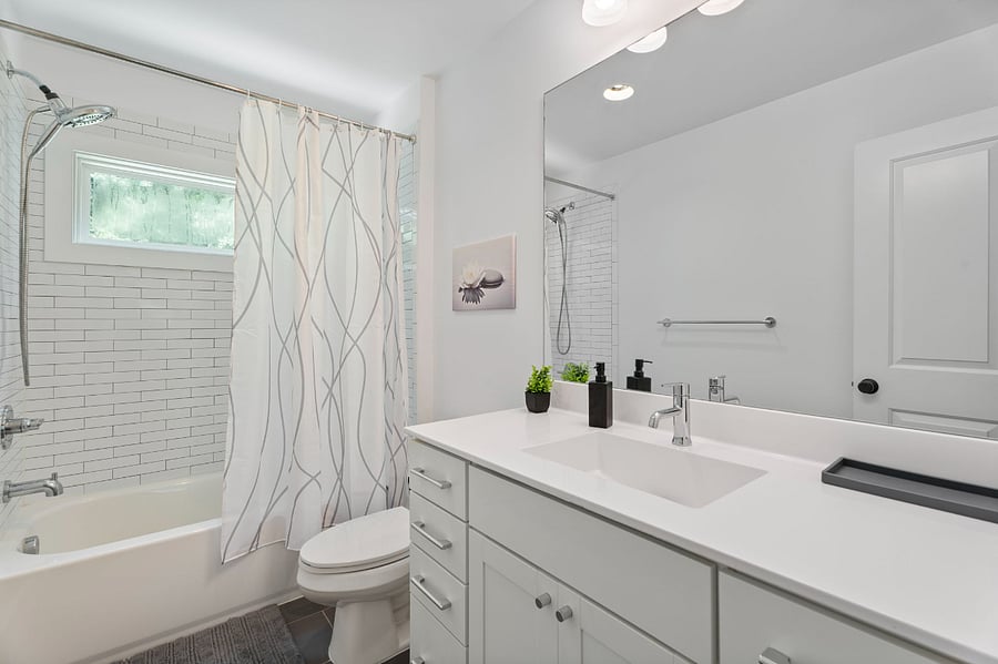 Hall bathroom-second floor