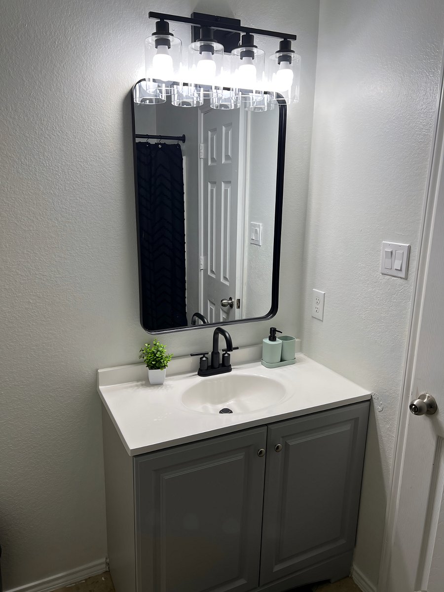 Bathroom 3 Upstairs