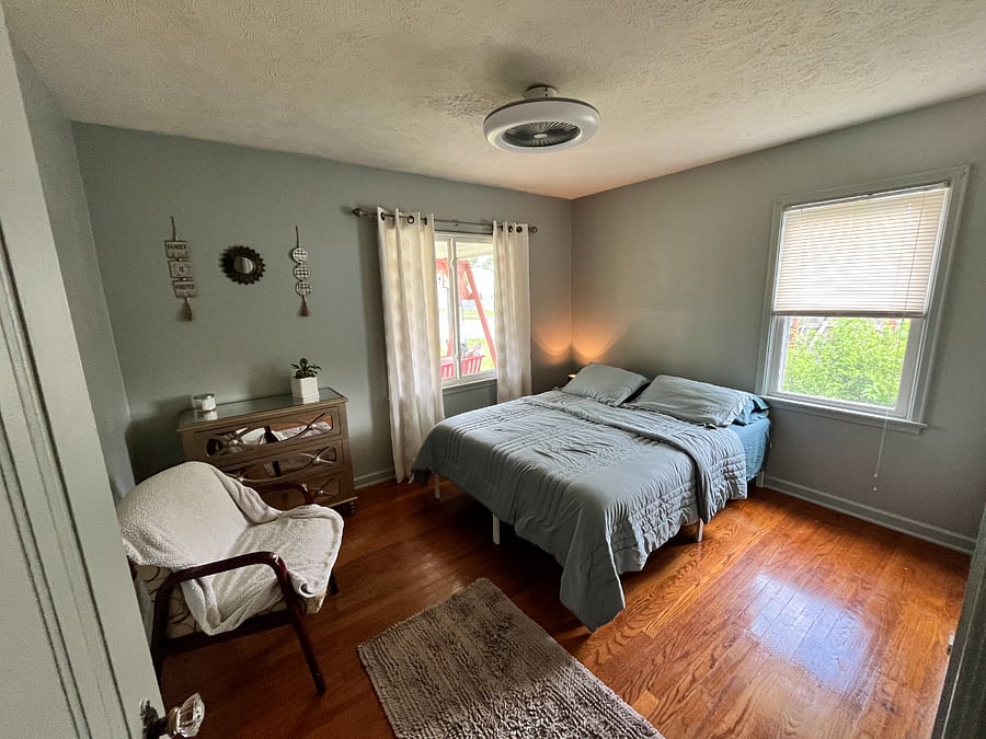 Queen bedroom