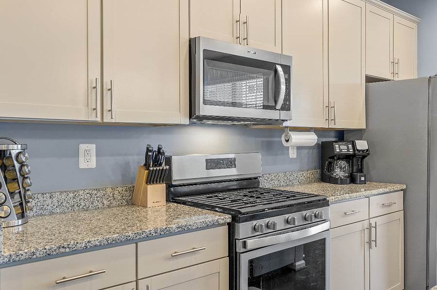 Fully equipped kitchen
