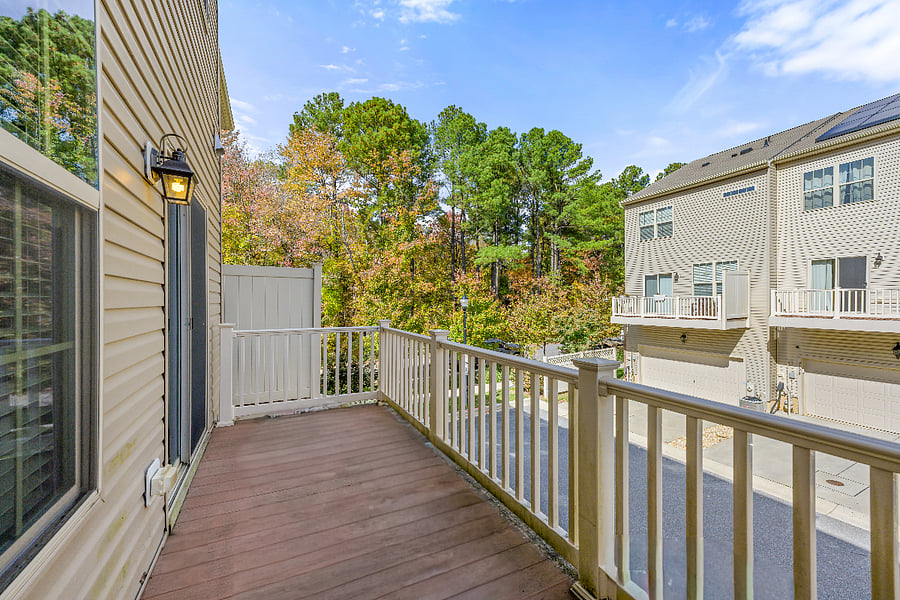 Deck access from kitchen sliding glass door