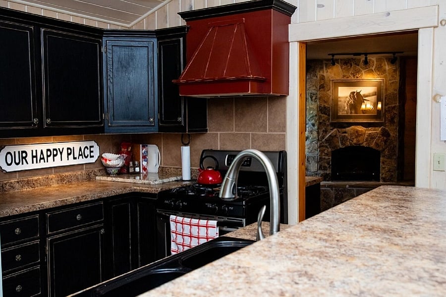Fully equipped/stocked kitchen
