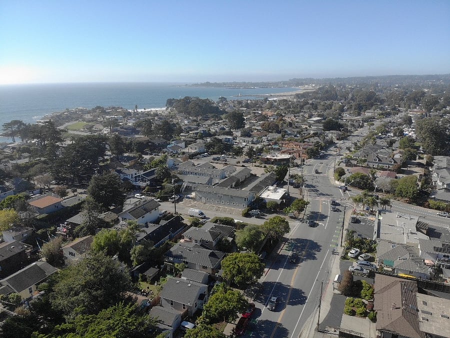 West view of showing neighborhood
