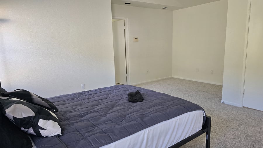 Furnished Finder property 935864_1 photo 7