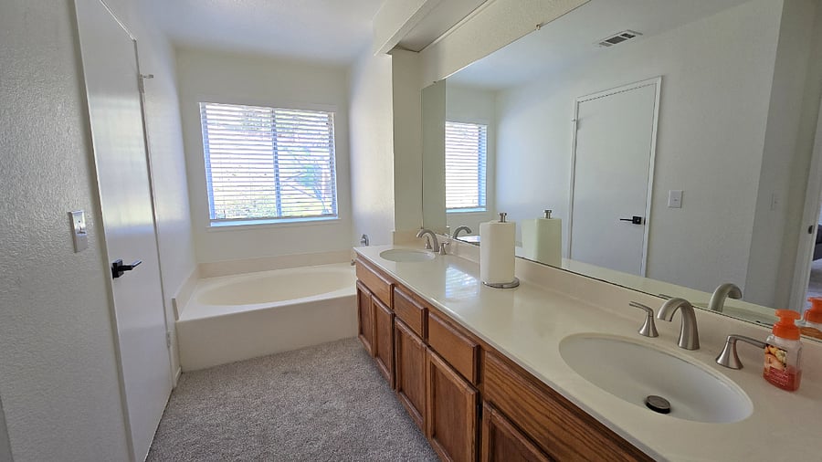 Furnished Finder property 935864_1 photo 8