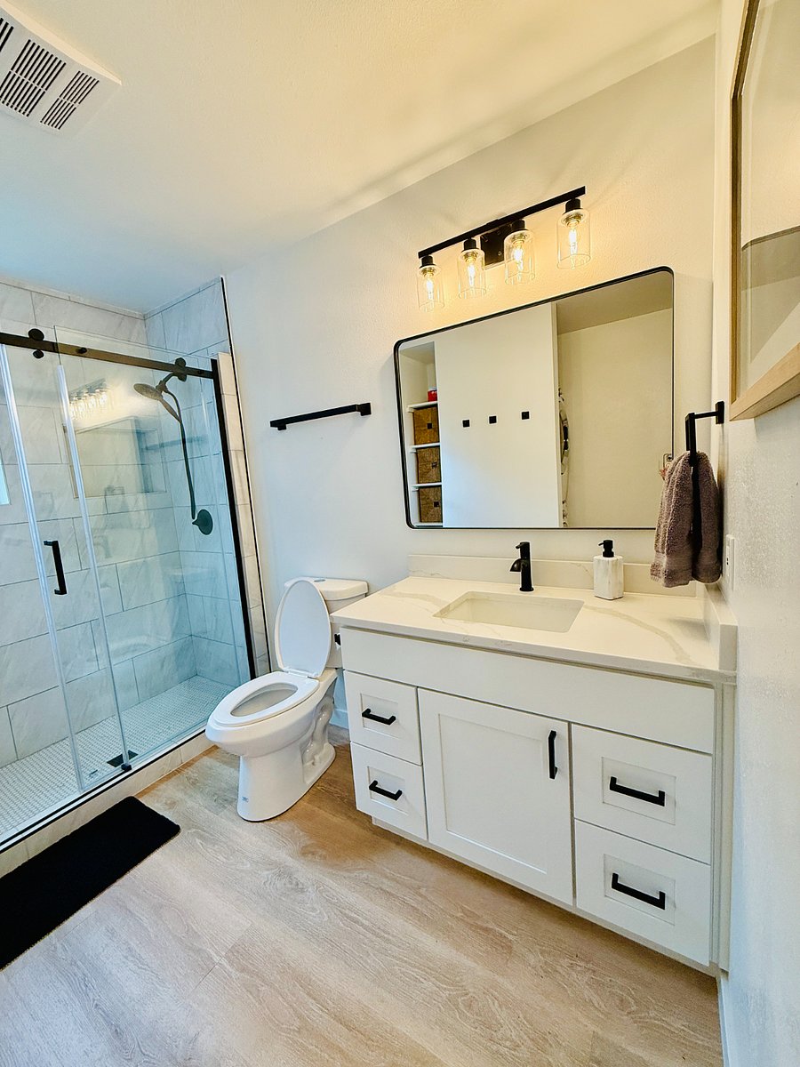 downstairs .75 bath & laundry