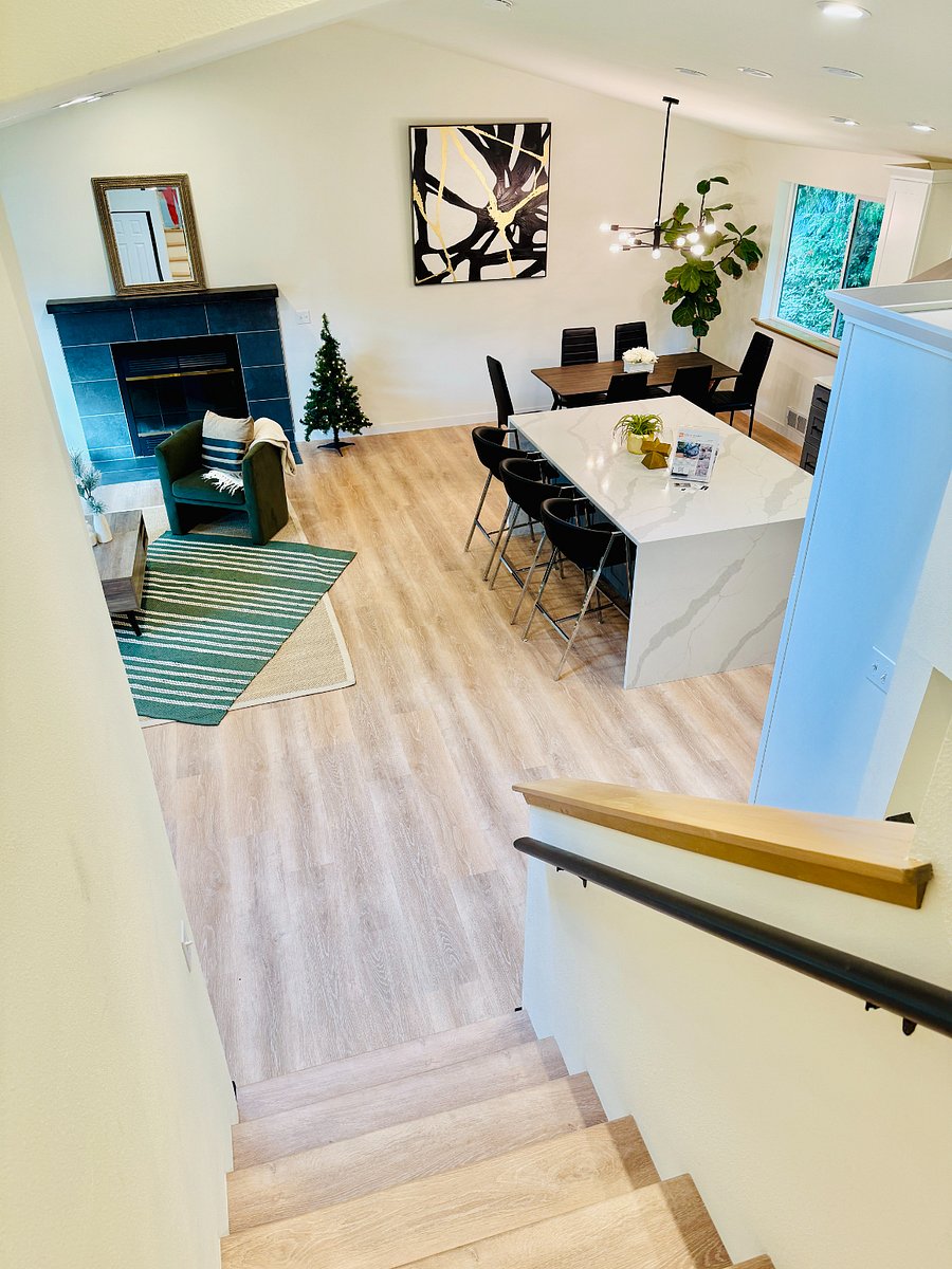 Split level upstairs 3bed 1.75 bath, downstairs 1bed .75 bath & den