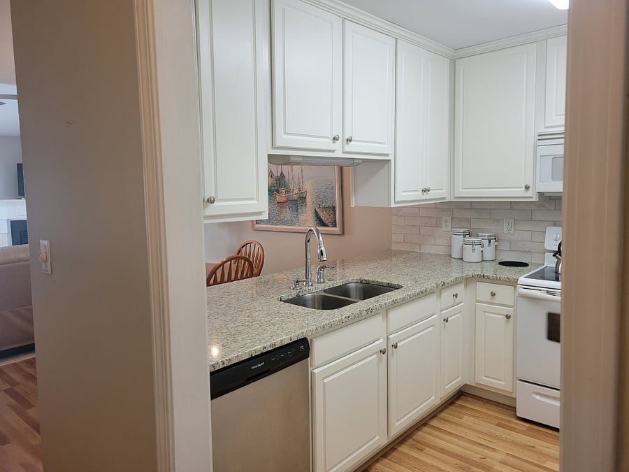 Kitchen - Dishwasher/Sink
