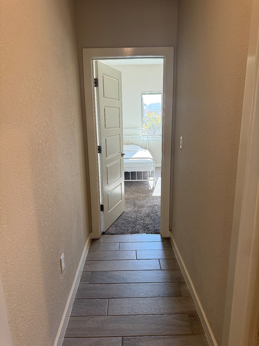 Hall way to 3rd bedroom