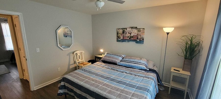 Back bedroom.