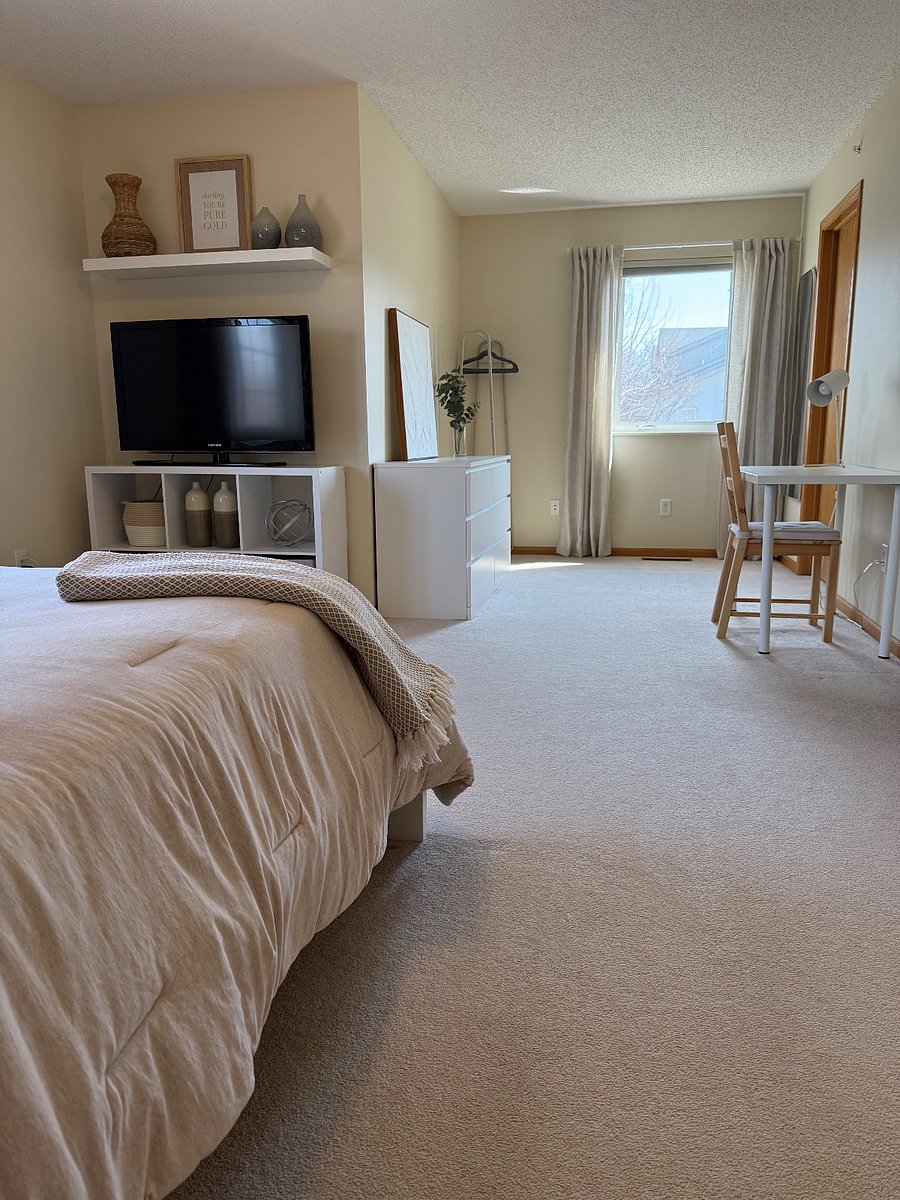Bedroom #1