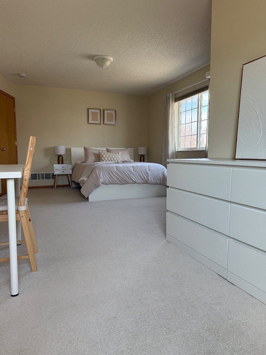 Bedroom #1