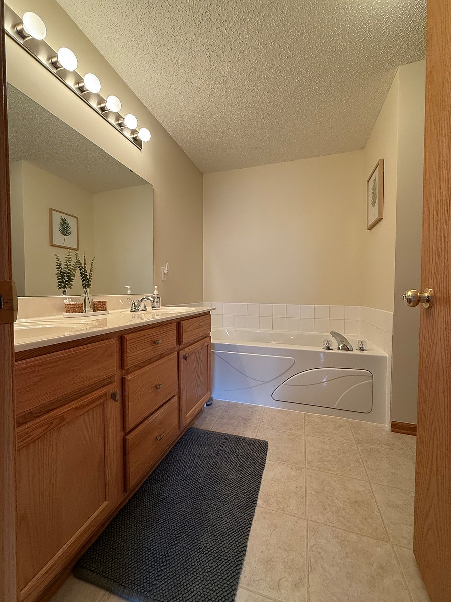 Furnished Finder property 936295_1 photo 26