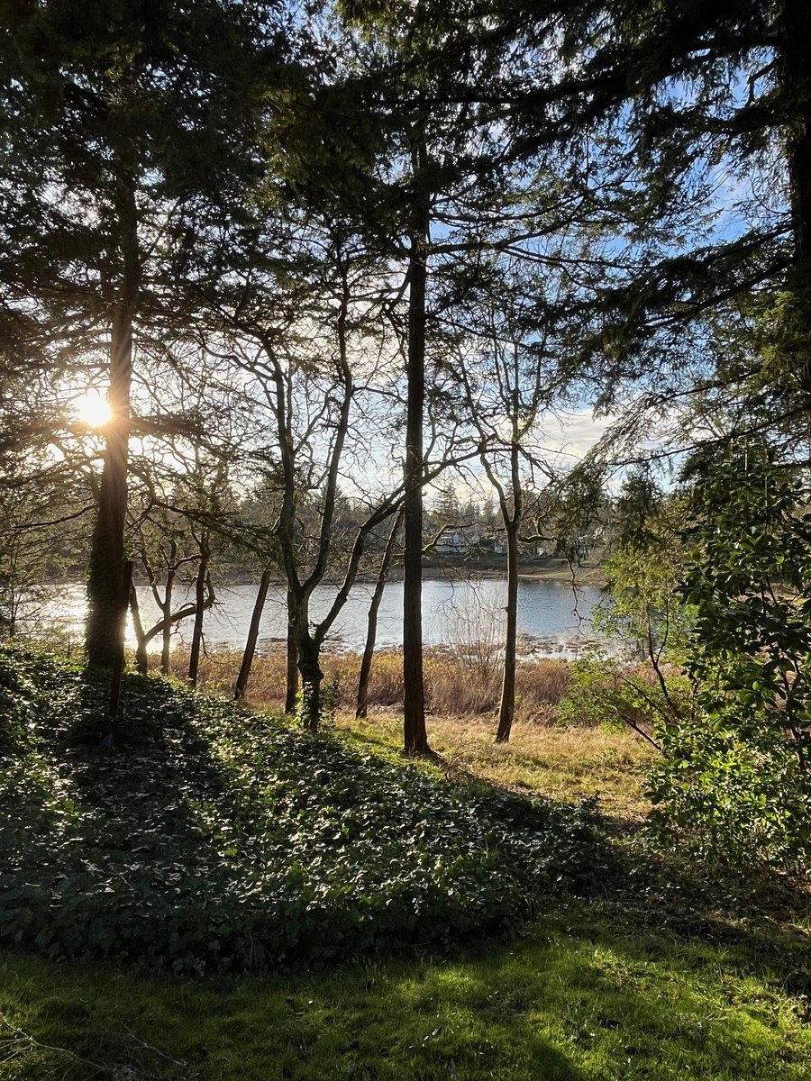 Located on a Beautiful seasonal Lake