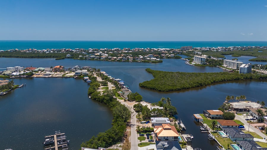 Nearby canals and mangroves - great area for kayaking, fishing, and sunset views!