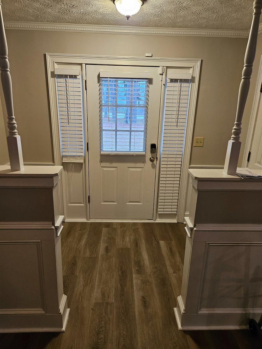 FOYER ENTRY WAY