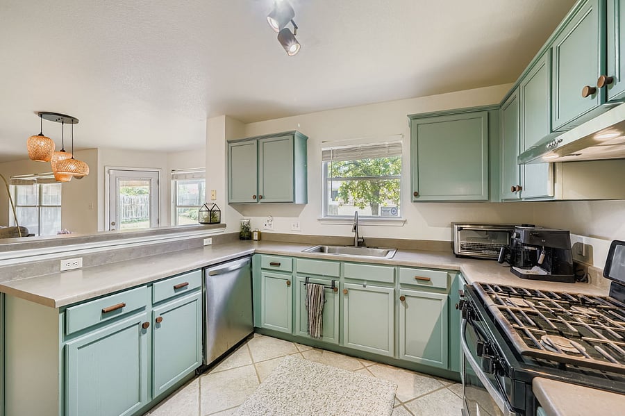 Fully equipped kitchen designed for real cooking