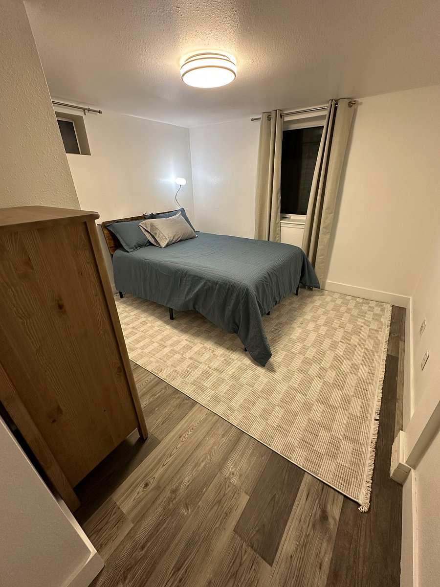 bedroom 4 (private), basement